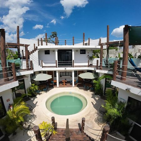 Ade Hotel בקאלאר מראה חיצוני תמונה