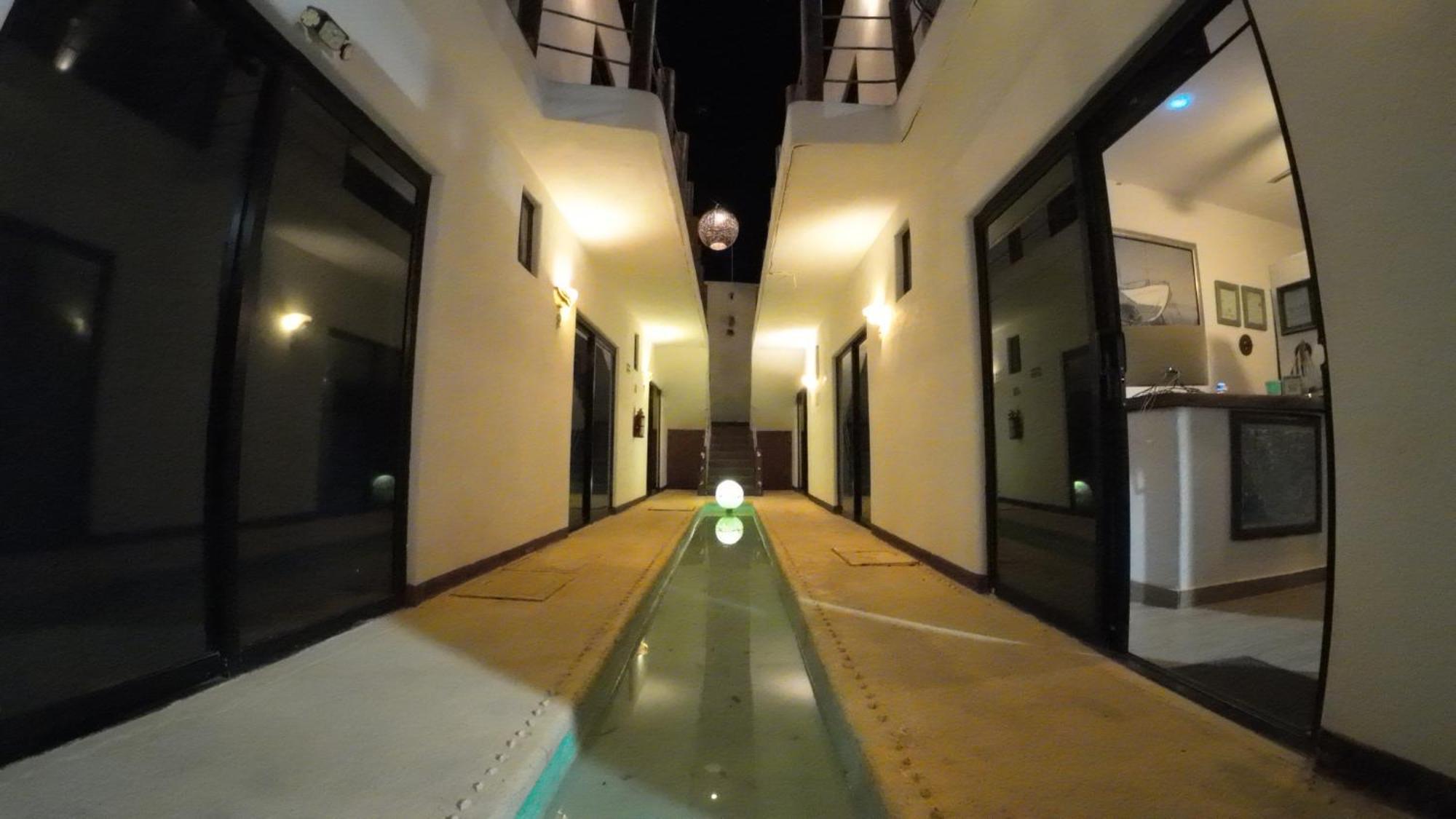 Ade Hotel בקאלאר מראה חיצוני תמונה